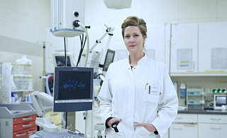 Mit ihrem Beispiel und ihrem Führungsstil will Anna Catharina Sellmeier jungen Frauen Mut machen für die Unfallchirurgie. - Peter Unger