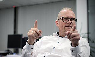 Die SPD-Landespolitiker Jochen Ott spricht bei seinem Redaktionsbesuch in Löhne über Haushalt, Bildung und darüber, was er an OWL besonders findet. - Felix Eisele Die SPD-Landespolitiker Jochen Ott spricht bei seinem Redaktionsbesuch in Löhne über Haushalt, Bildung und darüber, was er an OWL besonders findet. - Felix Eisele