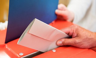 Bei der Europawahl wird alle fünf Jahre das Europäische Parlament gewählt. - Daniel Bockwoldt/dpa