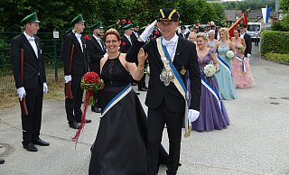 Der König der St. Sebastian-Schützenbruderschaft – Nico Überdick (42) mit Ehefrau Andrea. - Stefan Koeneke