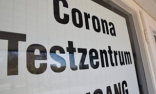 Die Testzentren haben auch über die Feiertage geöffnet. - Symbolbild: Mareike Patock