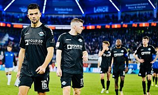 Visar Musliu (l.) machte gegen die Hertha sein bislang bestes Spiel im SCP-Trikot. Doch sein Gesicht nach dem Schlusspfiff spricht Bände. Auch beim Abwehrchef herrschte pure Enttäuschung. - Besim Mazhiqi