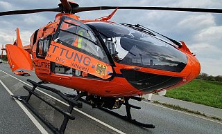 Rettungshubschrauber Christoph 13 landete gegen 17 Uhr am Badesee in Lahde. - Gerald Dunkel