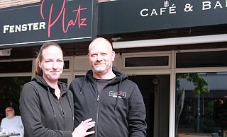Vanessa Marx und Maik Lampe betreiben das Café Fensterplatz im Herzen der Stadt. - Britta Bohnenkamp-Schmidt