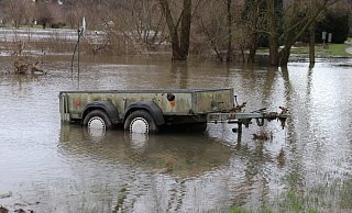Hochwasser in Vlotho. Mittlerweile sinken die Pegel wieder. - Claus Frickemeier