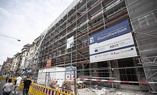 Die Kosten für den Umbau der früheren Stadtbibliothek zur "Wissenswerkstadt" steigen und steigen. Die neue Unirektorin Angelika Epple bekennt sich zu dem Projekt. - © Jörg Dieckmann - www. dieckmann-fotodesign.de
