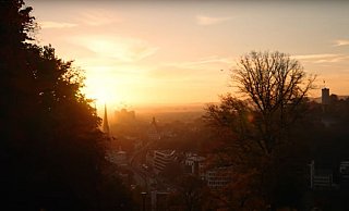 Der Clip von Frederick Tanton ist knapp drei Minuten lang und zeigt Bielefeld von seinen schönsten Seiten. - youtube/Frederick Tanton