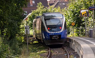 Am Bahnhof in Höxter traf die Polizei auf einen besonders waghalsigen Schwarzfahrer. - Symbolbild: Niklas Tüns