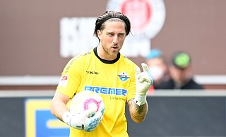 SCP-Keeper Jannik Huth war auch am Hamburger Millerntor voll auf der Höhe und parierte unter anderem einen Strafstoß der Hausherren. - picture alliance/dpa