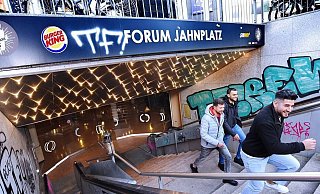 Bloß raus, bevor die Stadt den Tunnel zuschüttet. - Barbara Franke (Archiv)