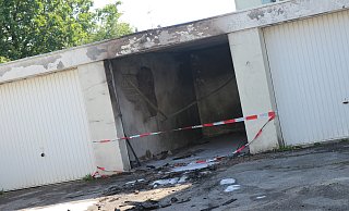 Die Garage und das Auto darin waren über Nacht ausgebrannt. - Jan-Henrik Gerdener