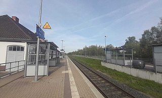In der Nähe der Gleise im Bereich des Bahnhofs wurde der Mann gefunden. Die Ermittler gehen von einem Unglücksfall aus. - Simone Flörke