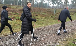Die 15 Kilometer lange Wanderung startet am Bokelfenner Krug. - Robert Becker