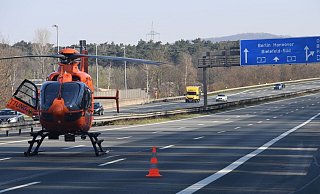 Rettungshubschrauber Christoph 13 hatte sofort Notarzt und Notfallsanitäter eingeflogen. Die Ersthelfer waren 30 Minuten früher da. - Andreas Eickhoff