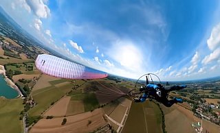 Marlon Jonat war 500 Meter über dem Boden, als er plötzlich ein Problem mit seinem Paraglider hatte. - Marlon Jonat