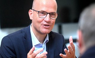 "Wir müssen aufhören, alle Probleme mit Geld zuzuschütten“: Ralph Brinkhaus (CDU) aus dem Kreis Gütersloh positioniert sich am Montagabend deutlich.
