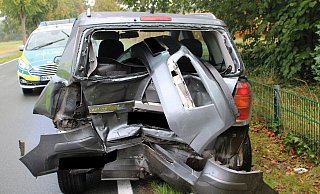 Nach dem Auffahrunfall war der Opel Zafira ein Totalschaden. - Polizei Minden-Lübbecke