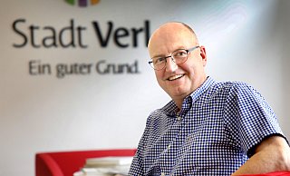 Der Verler Bürgermeister Michael Esken verlässt die Stadt. - Thoering33161 Hoevelhof