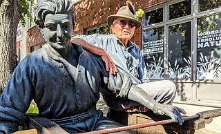 Das Glasmacherdenkmal in Bad Driburg erinnert an die Geschichte. - Burkhard Battran
