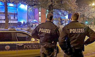 Wie bereits im Jahr 2023 wird auch in diesem Jahr die sichere Innenstadt - bevorzugt der Bereich um die Diskothek Go Parc und den Bahnhof - ein Schwerpunkt der Kriminalitätsbekämpfung bleiben. - Polizei Herford