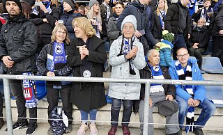 Ausflug auf die Alm des Arminia-Fanclubs Dorothee-Sölle-Haus (v.l.): Liane Kraemer, Seval Özbay, Karin Goldbeck, Savvas Zales und Raphael Wilkening. - Peter Unger