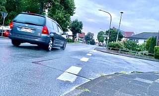 Die Ortsdurchfahrt in Nordborchen soll ab dem Frühjahr modernisiert werden. Auf Höhe von Mallinckrodthof und der Einmündung Stadtweg (r.) soll viel passieren. - Jens Reddeker Die Ortsdurchfahrt in Nordborchen soll ab dem Frühjahr modernisiert werden. Auf Höhe von Mallinckrodthof und der Einmündung Stadtweg (r.) soll viel passieren. - Jens Reddeker