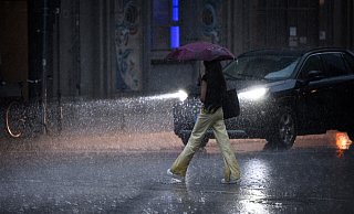 Ist das schon der Sommer 2024? Ja, sagen Meteorologen. Die Sommermonate seien immer schon durch anhaltende Regenphasen geprägt gewesen. - (c) Copyright 2024, dpa (www.dpa.de). Alle Rechte vorbehalten