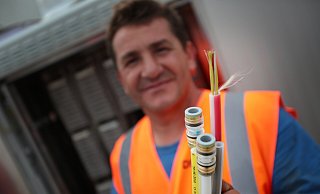 Eigentlich sollten die meisten Adressen in Rödinghausen im Frühjahr angeschlossen sein. Doch das Unternehmen ist für die Gemeinde zuletzt eher eine Enttäuschung gewesen. - Gerald Dunkel