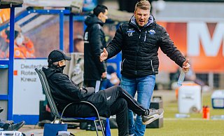 SCP-Trainer Lukas Kwasniok wird wohl auch am Samstag an der Seitenlinie wieder ziemlich emotional mitgehen. - Besim Mazhiqi