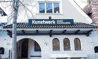 Als Eventlocation ist das "Kunstwerk" Teil der Lübbecker Kneipenmeile in der Niedernstraße. - Alexander Breuer