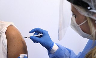 Ohne einen Impf- oder Genesenen-Status dürfen keine Patientenbesuche in den Kliniken im Kreis Herford stattfinden. - (Symbolbild): Thorsten Ulonska