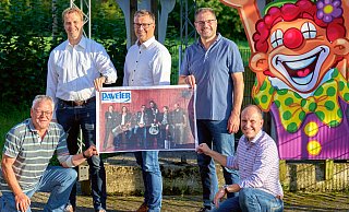 Diester Hoffmeister, (v. l.), Michael Wiedemeier, Christian Pott, Andreas Volmer und Stefan Wiedemeier freuen sich auf die närrische Jubelfeier im kommenden August. - Marc Schiegel