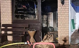 Das massive Gebäude nach dem Brand. - FFW