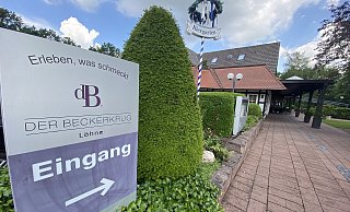 Im Internet wird der Becker Krug derzeit zum Kauf angeboten. Eine vorsorgliche Maßnahme, sagen die Betreiber, die noch lange nicht ans Aufhören denken. - Dirk Windmöller