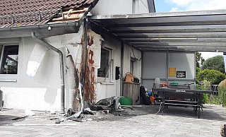 Das hätte auch schlimmer ausgehen können: Der Brand am Haus wurde am Donnertagmorgen schnell entdeckt. - David Schellenberg