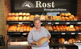 Sascha Rost betreibt die Familienbäckerei in zweiter Generation. Seit 40 Jahren besteht die Bäckerei Rost. - Anthea Moschner
