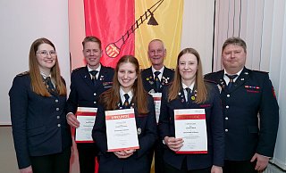 Jubilarehrung (v. l.): Sabrina Kruse, Dennis Happe, Christina Golücke, Jochen Riese, Johanna Wenk und Andreas Kotzur. - Ralph Meyer