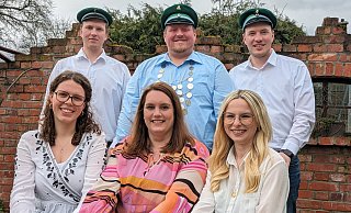 Paul Kukuk und Johanna Schlüter (v. l.), Benjamin und Teresa Kukuk sowie Philipp Kukuk und Sonja Beranek. - Schützen