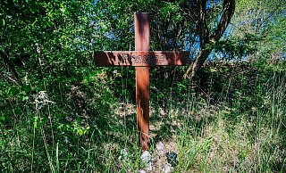 Der Mordfall Frauke Liebs ist ein ungeklärter Kriminalfall aus dem Raum Paderborn in Nordrhein-Westfalen. Das Foto zeigt den Fundort der Leiche. - Besim Mazhiqi