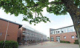 Der Anbau der Sekundarschule soll zum kommenden Schuljahr bezogen werden. Es ist die größte Einzelinvestition in der Geschichte der Stadt Rahden. - Joern Spreen-Ledebur