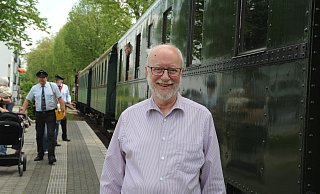 Werner Schütte ist Vorsitzender der Museumseisenbahn Minden. Die MEM befährt auch die Strecke Bad Holzhausen-Bohmte und hält dabei an der Marina in Bad Essen. - Joern Spreen-Ledebur