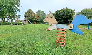 Anlässlich eines Aktionstages soll der Spielplatz in der Christoph-Völker-Straße wieder in Schwung gebracht werden. - Madita Schellenberg