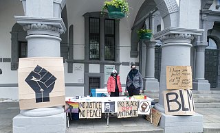 Zum Jahrestag des Todes von George Floyd machte die Black Community Foundation auf Rassismus aufmerksam. - Raphael Bopp