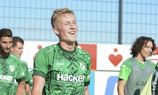 Fühlt sich im Trikot des SV Rödinghausen sichtlich wohl: Niklas Wiemann kam im Sommer an den Wiehen und hat seinen Vertrag im Herbst bereits bis 2024 verlängert. - Joel Beinke