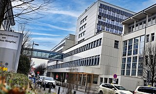 Für das Bielefelder Franziskus Hospital wurde der Heiligabend 2023 zum Krisentag. Bis heute hat die Klinik mit Auswirkungen zu tun. - BARBARA FRANKE