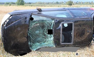 Am Montagabend wurde die Polizei wegen eines Alleinunfalls nach Petershagen gerufen. - Polizei Minden-Lübbecke