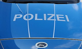 Die Polizei bittet um Zeugenhinweise zu dem Unfall auf der B64. - Simone Flörke