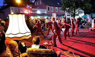 Die 23. Langenachtderkunst lockte tausende Besucher in die Gütersloher Innenstadt. - Andreas Frücht