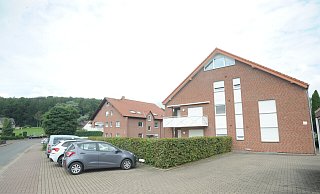 Der Tatverdächtige und das Opfer wohnen im gleichen Haus an der Linkenstraße in Pr. Oldendorf. Hier kam es zum versuchten Tötungsdelikt. - Joern Spreen-Ledebur