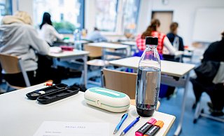 Auf Abiturprüfungen bereiten sich Schülerinnen und Schüler intensiv vor. Der Ausfall des ersten Prüfungstags hat viele in ihrem Lernrhythmus durcheinandergebracht. - Hauke-Christian Dittrich